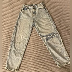 H&M High Waisted Loose Mom Jeans